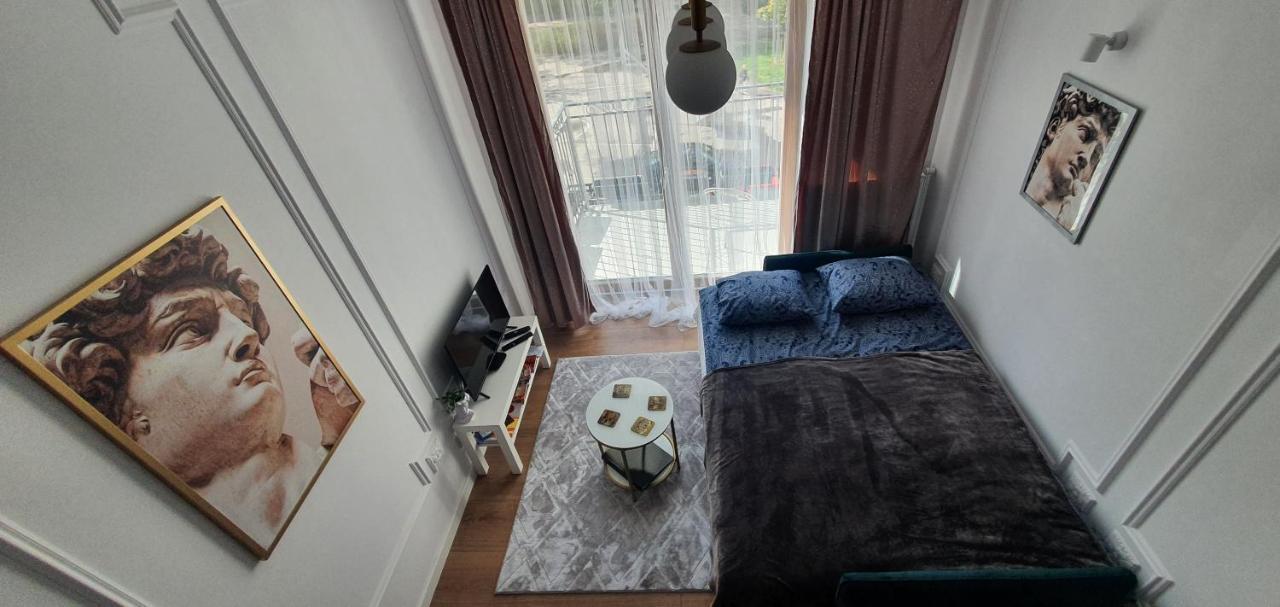 Better Place Classical Apartament